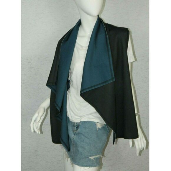 ALALA Vest Drape Front Athletic Black Blue Large‎ - Picture 3 of 9